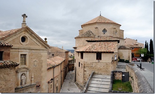 20110421=15-Amplia calle-CMP