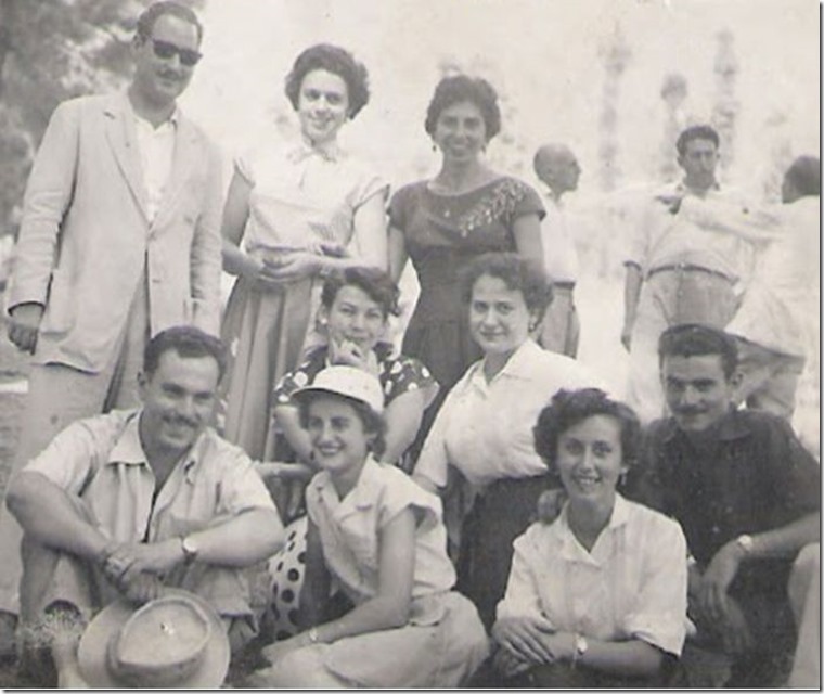 19550904=En Fiesta del Pino