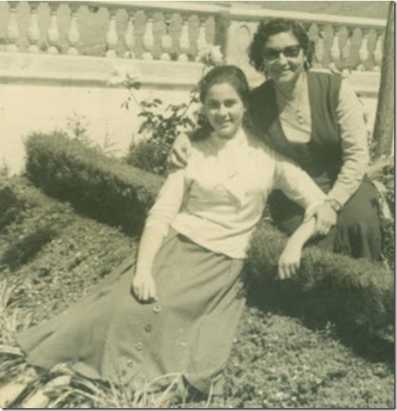 1955-56. Luz María y Ela