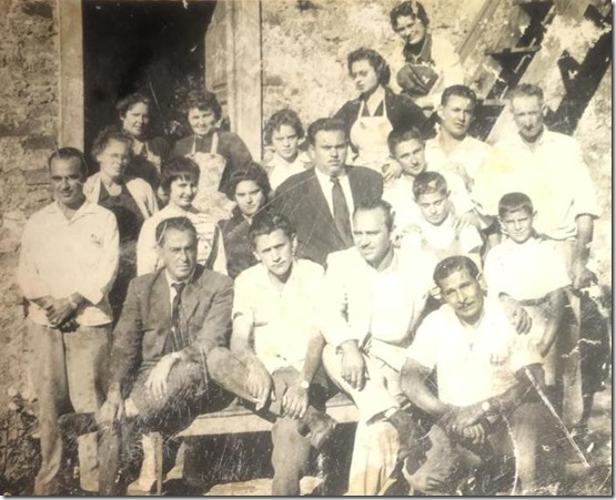 195X. Vecinos de El Morrito y lugares pr&oacute;ximos