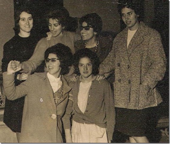 195X. Seis amigas en la Plaza Vieja